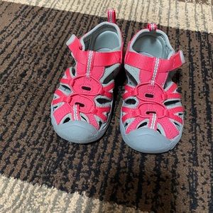 Keen Toddler Fisherman Sandals Size 7